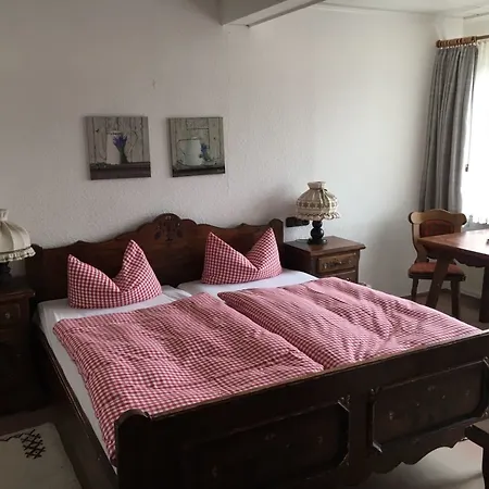 Πανσιόν Brockenblick 3*
